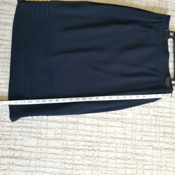 Skirt, Classic Black Skirt-Professional office or Evening Wear - Picture 2 of 5